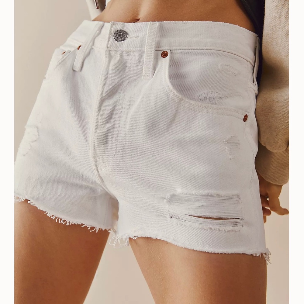 Levi’s 501 Hi Rise White Denim Distressed Cut Off Shorts SZ 29